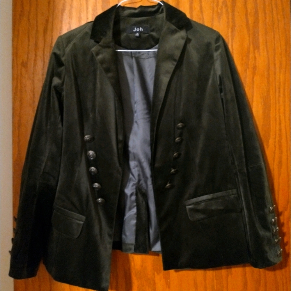 NWOT Green velvet blazer
